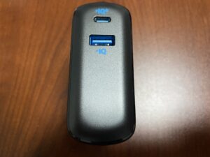 Anker PowerCore Fusion 10000出力ポート